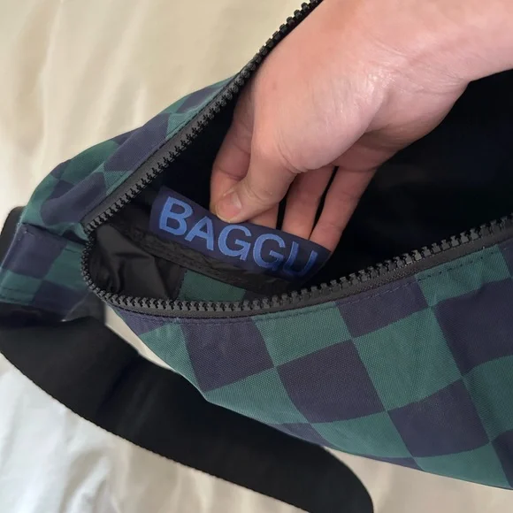Baggu Medium Crescent Bag Navy Check - Picture 7 of 8